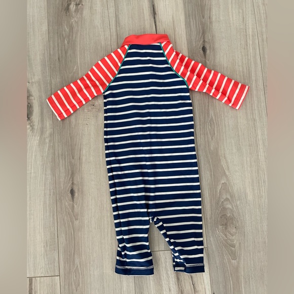 Baby Boden Swimsuit Rashguard & Sun Hat Infant - Size 6-12 months - Picture 2 of 4
